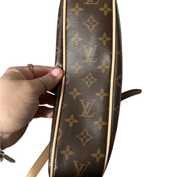 Louis Vuitton Brown Monogram Crossbody Bag - Picture 6 of 16